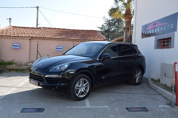 PORSCHE CAYENNE